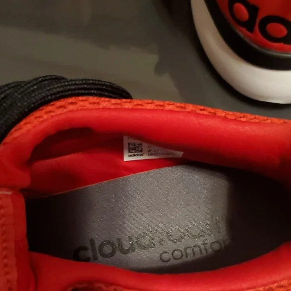 Adidas Men's Red and Black Sneakers - Picture 4 of 4